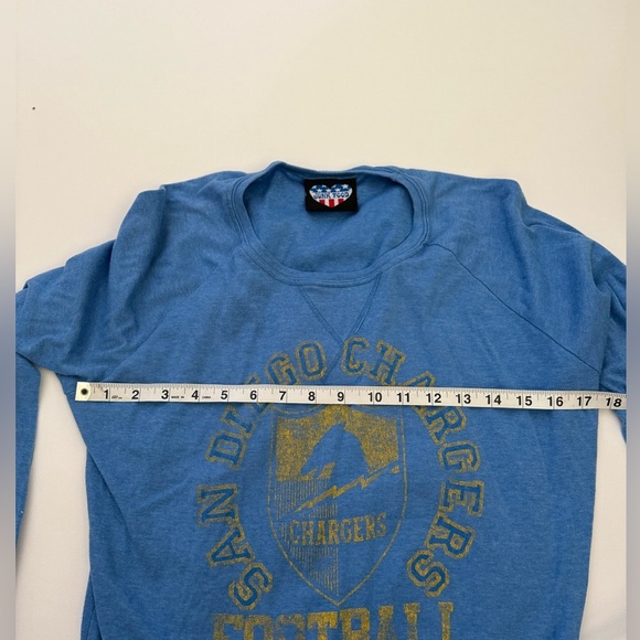 Junk Food San Diego Chargers Blue Sweatshirt tee size M - Picture 3 of 4